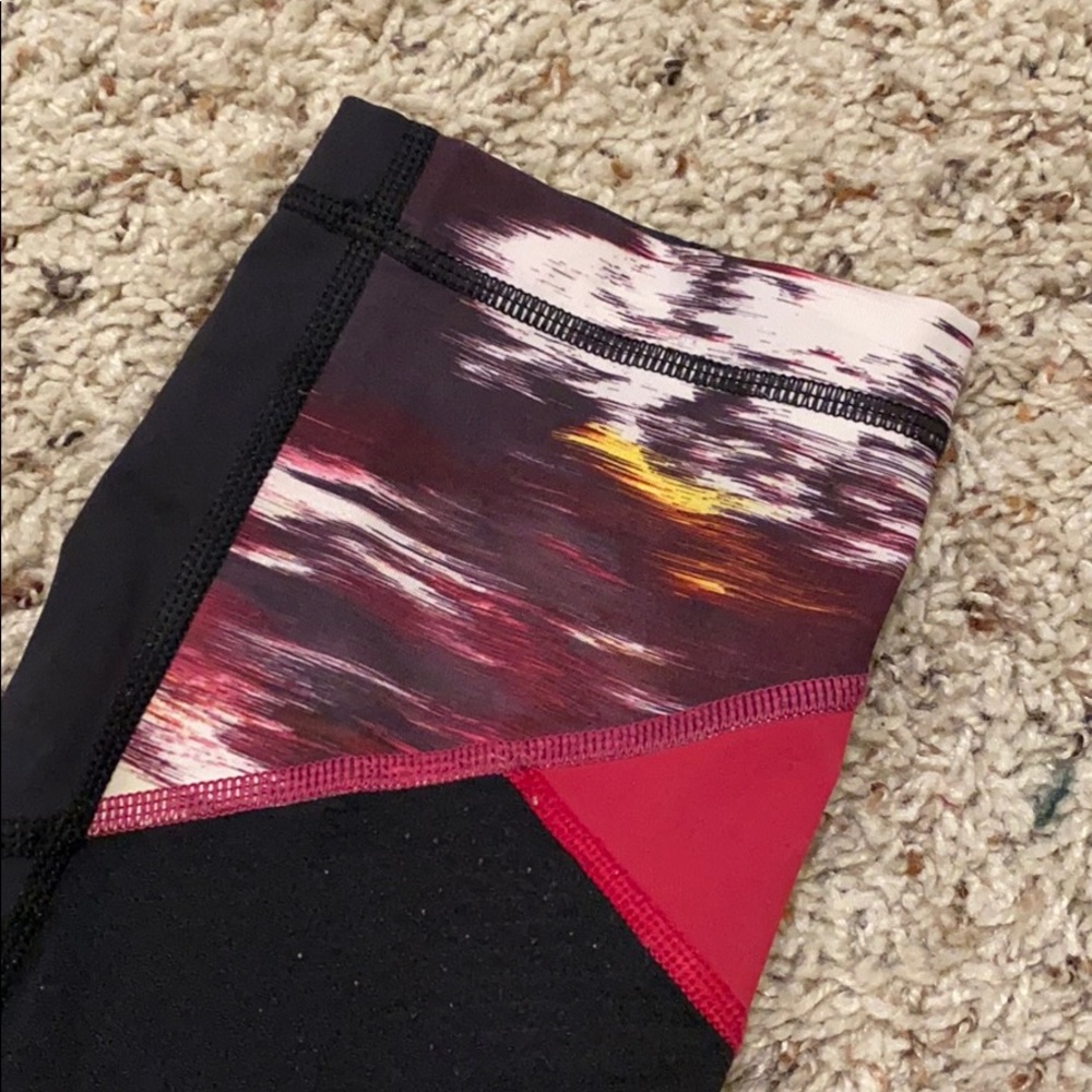 Lululemon Pace Rival Crop - Picture 5 of 5